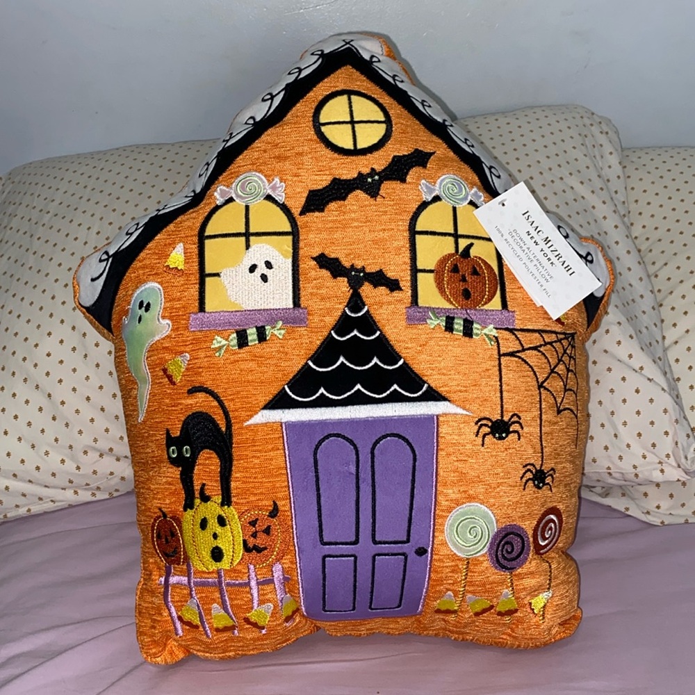 ISAAC MIZRAHI Halloween Haunted House Shaped Embroidered Accent Pillow NWT